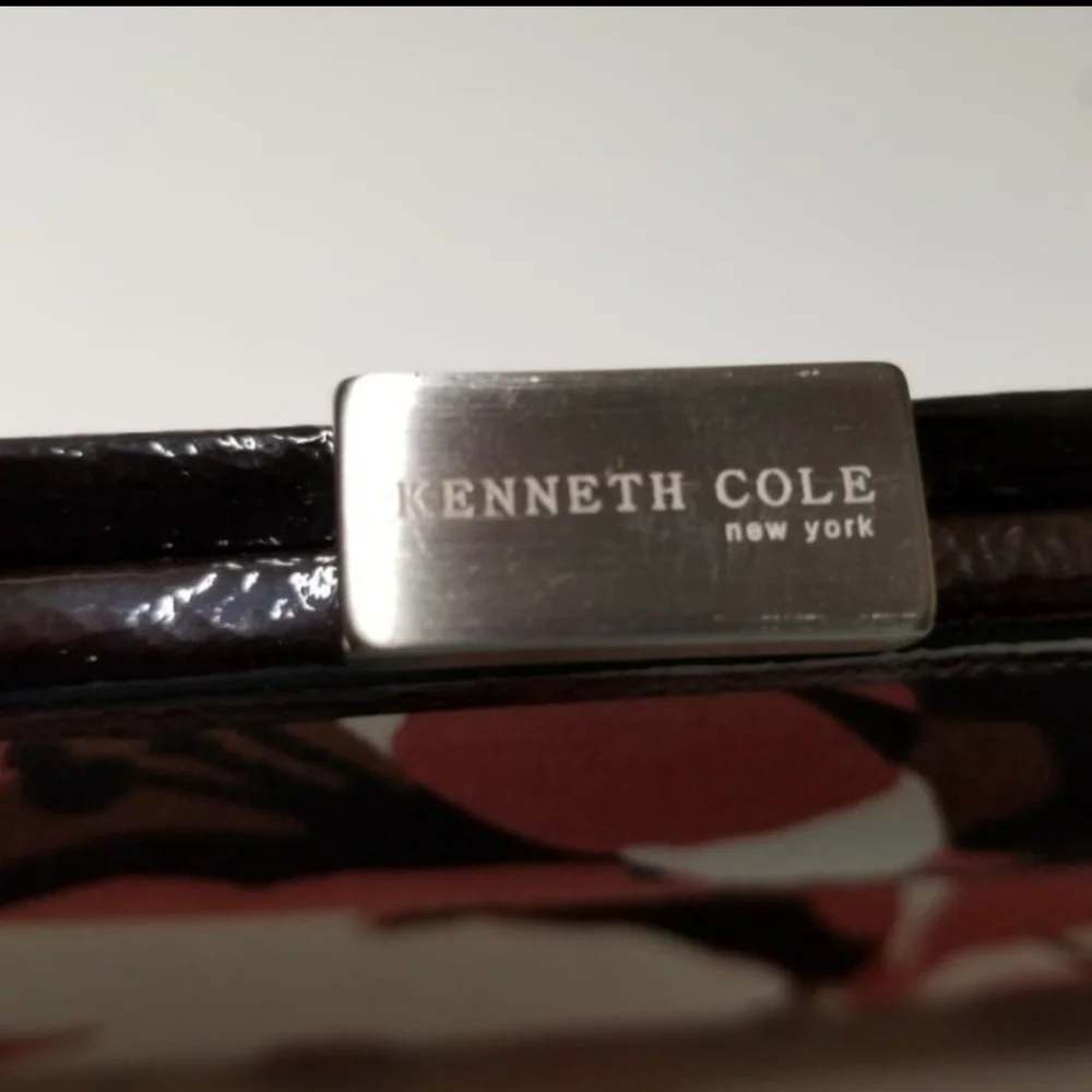 Kenneth‎ Cole Floral Canvas Clutch Shoulderbag Y2K Vegan Vintage
